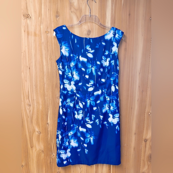Ann Taylor Dresses & Skirts - Ann Taylor Blue and White Floral Midi Dress, Size 6
